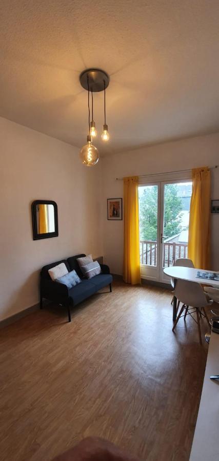 Studio lumineux au centre ville Bagnères-de-Bigorre Extérieur photo
